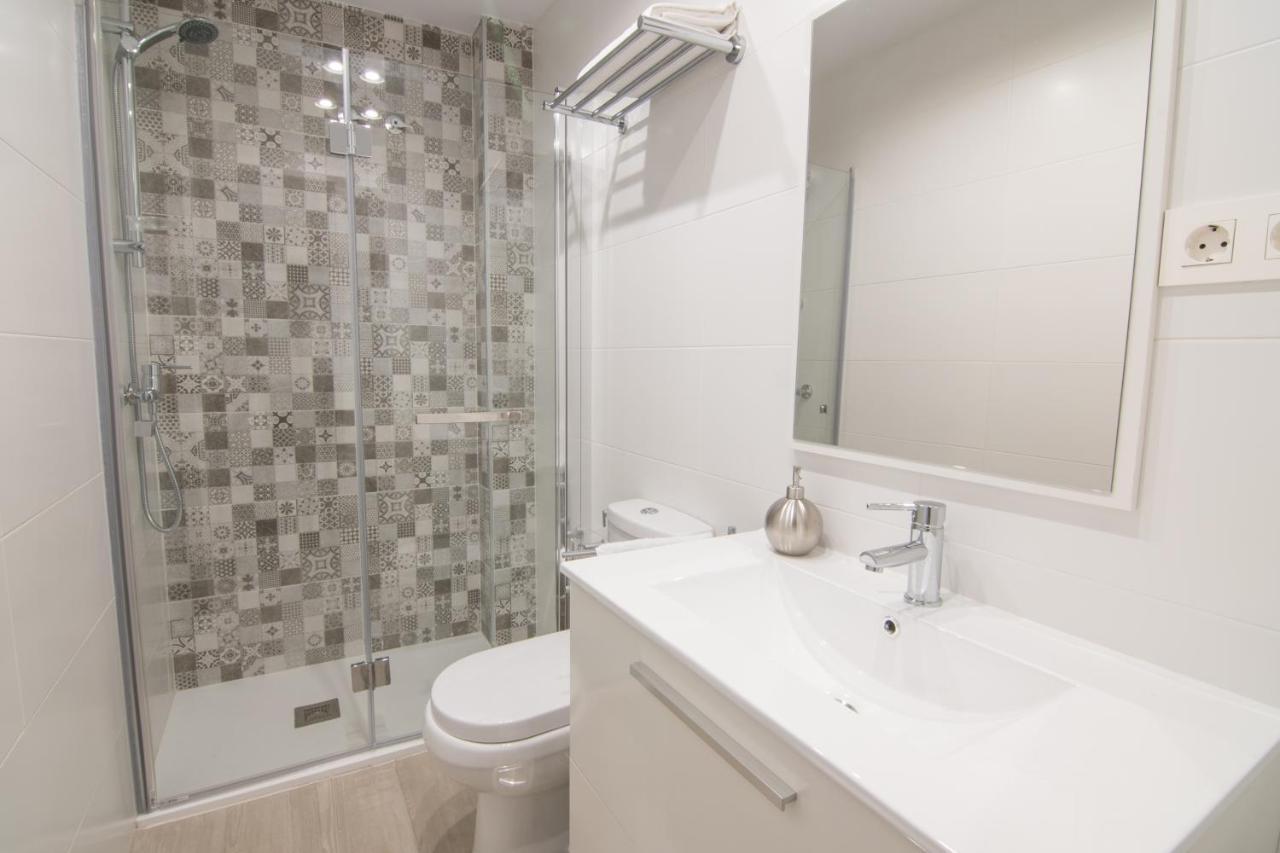 Tuguest Station 2 Apartment Granada Bagian luar foto