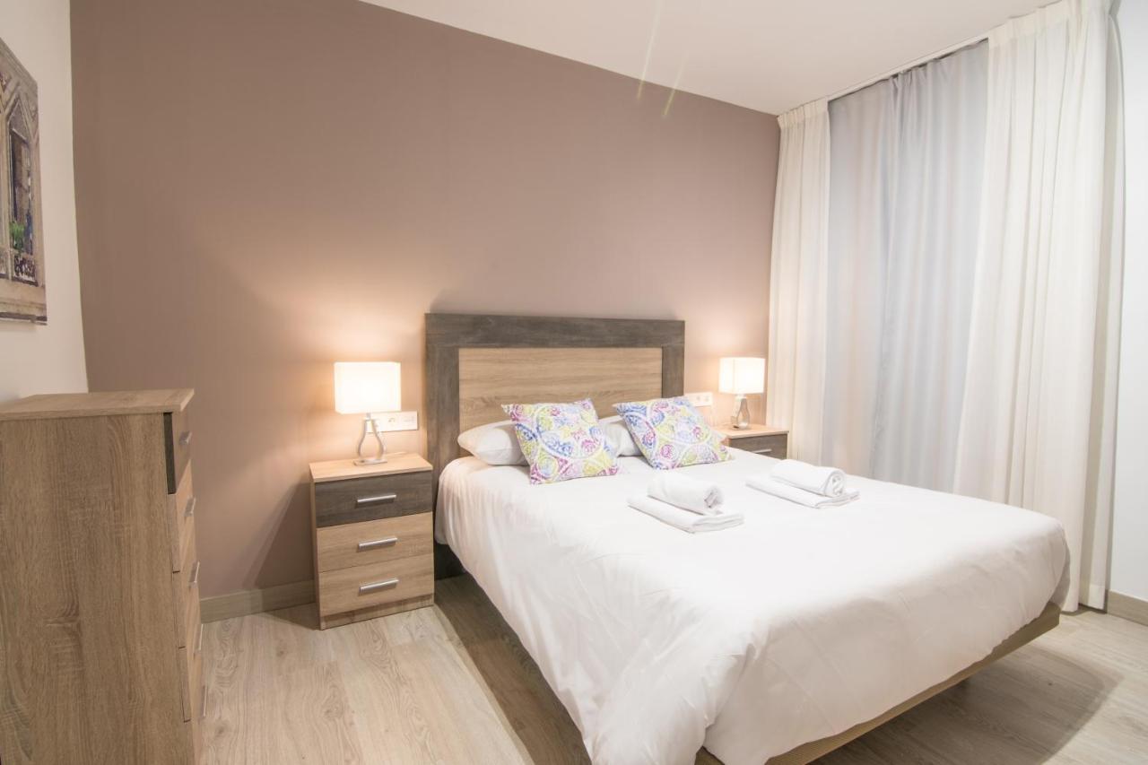 Tuguest Station 2 Apartment Granada Bagian luar foto