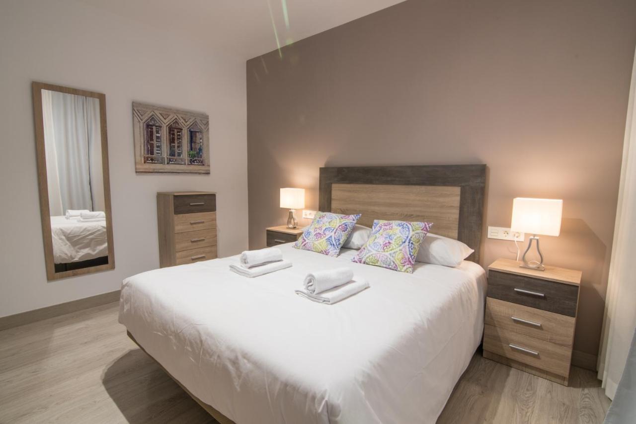 Tuguest Station 2 Apartment Granada Bagian luar foto