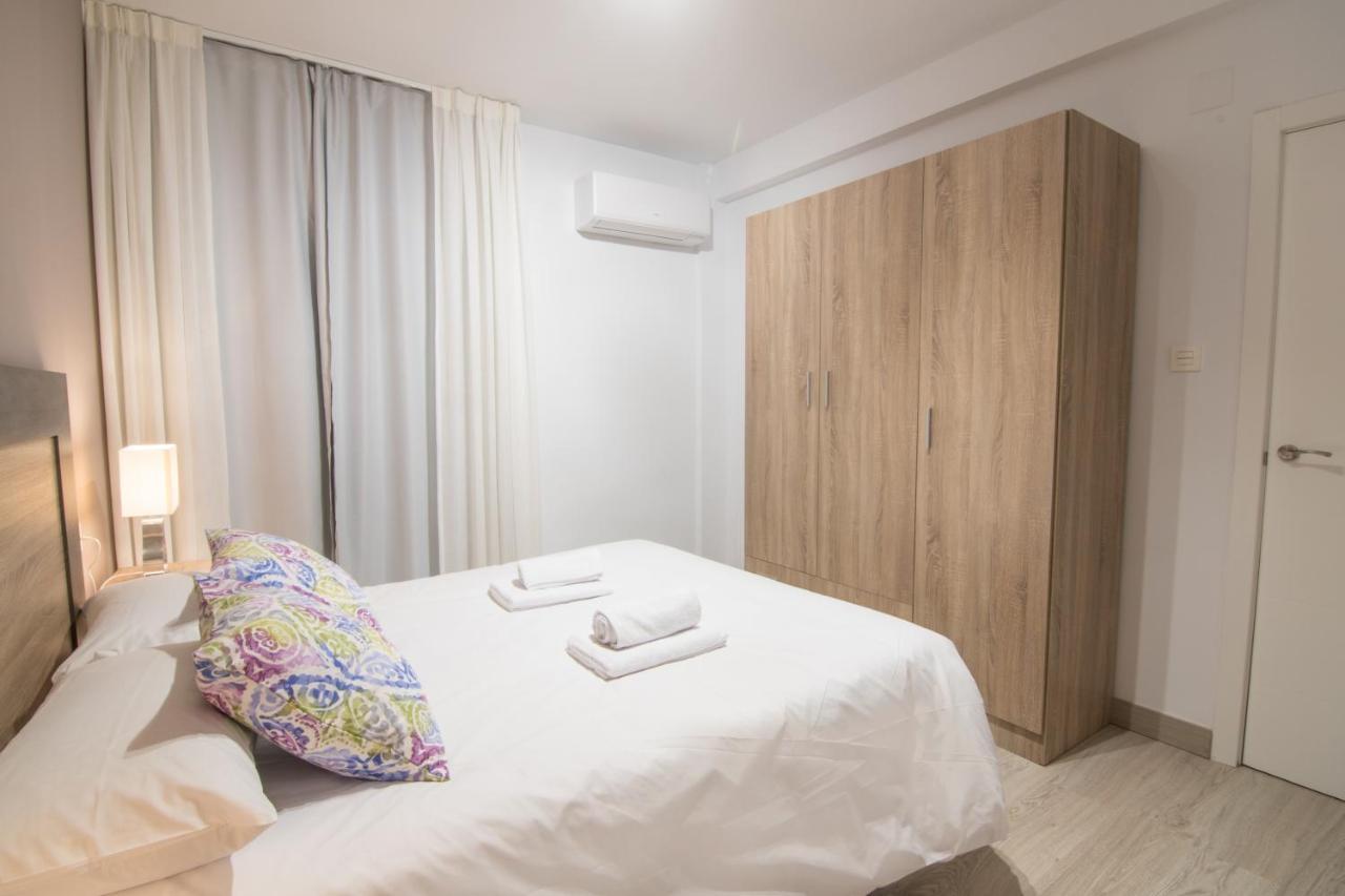 Tuguest Station 2 Apartment Granada Bagian luar foto